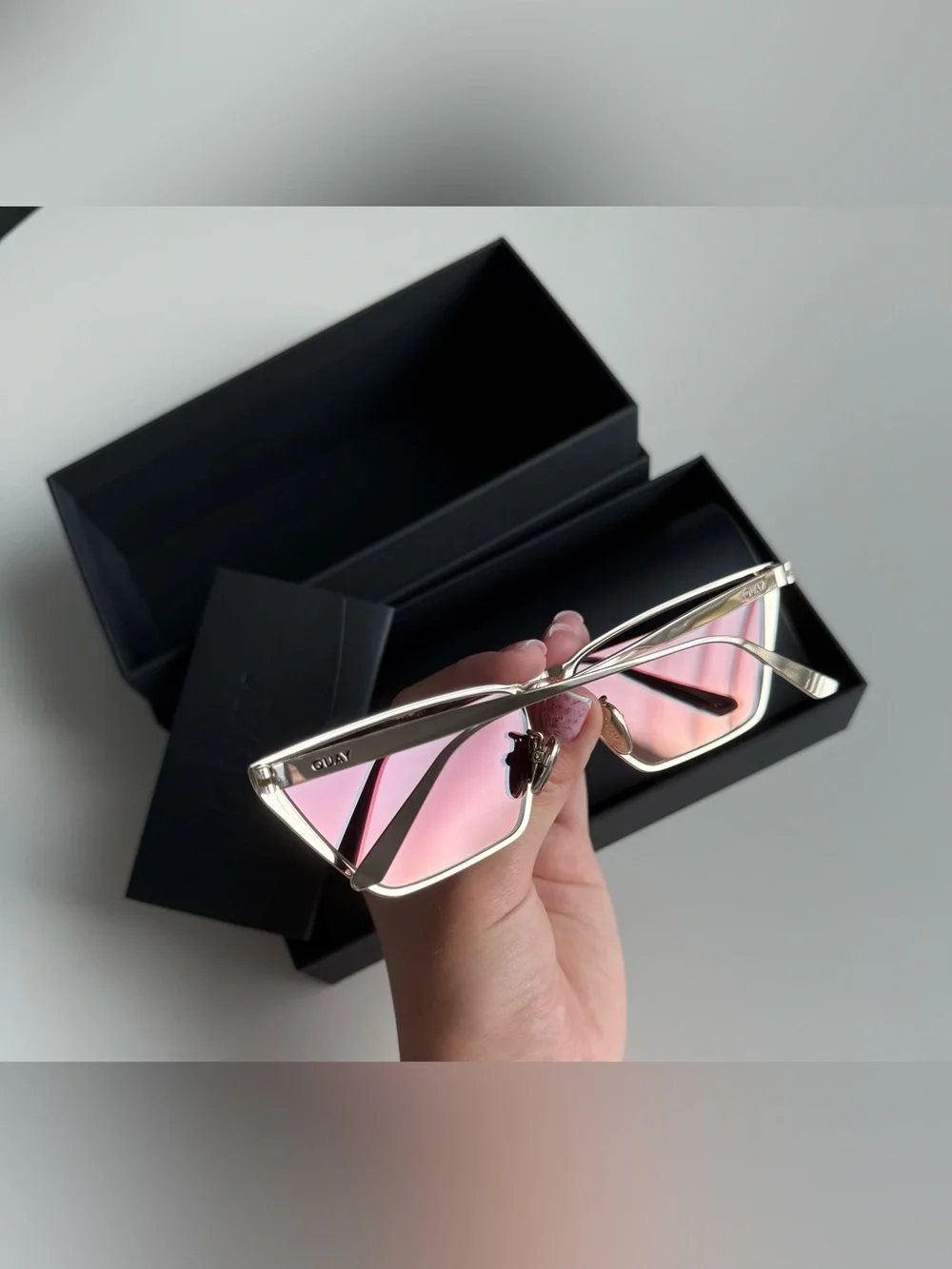 NEW Quay Australia Bad Habit Adorned Sunglasses Gold